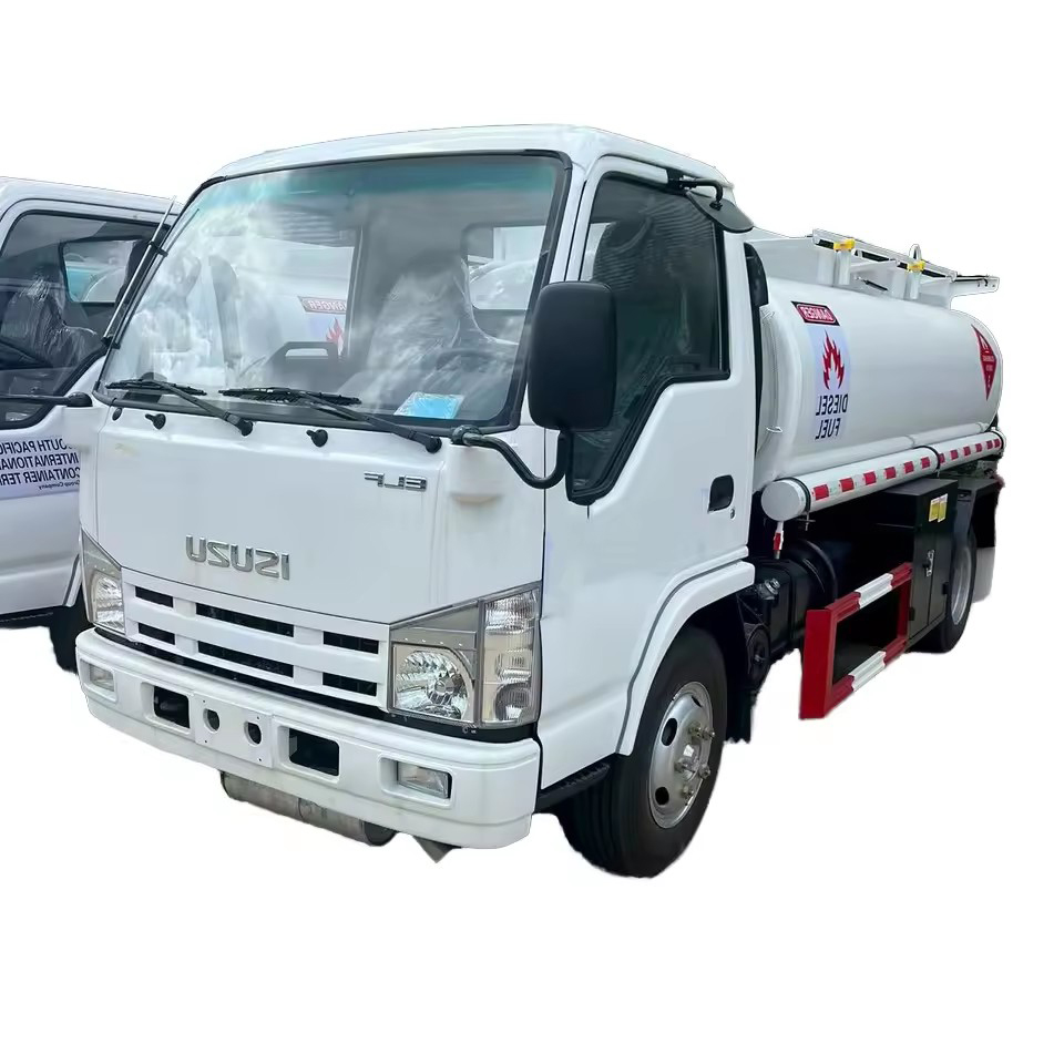 ISUZU5m&sup3; 4x4 Camion-citerne De Carburant | V&eacute;hicule De Ravitaillement De Transport De P&