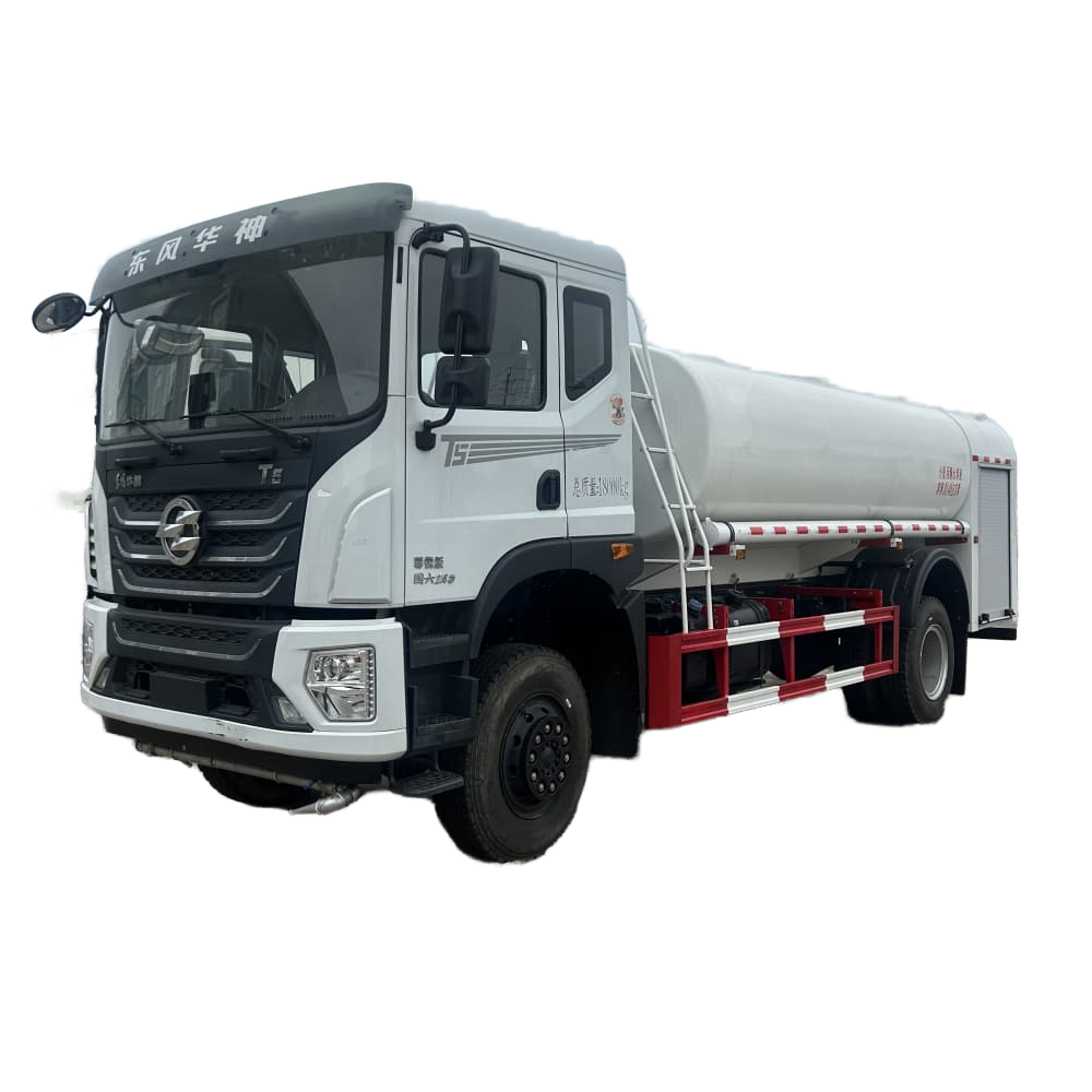 Co&ucirc;t D'usine DF 4x2 RHD Camion De Nettoyage Routier Avec Noyau De Pompe &agrave; Carburan
