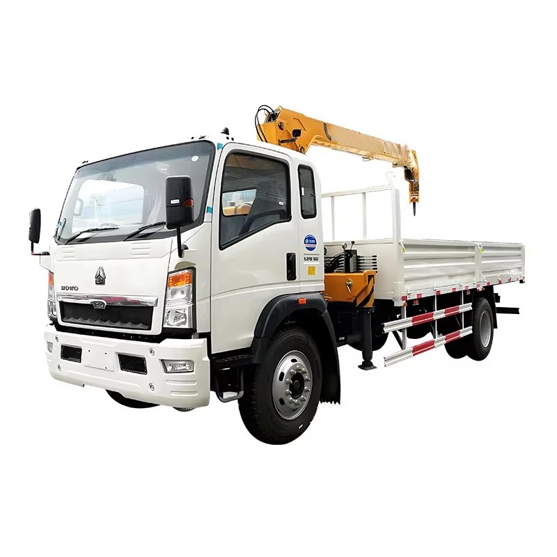 Sinotruk Howo Boom Grue Camion 5 Tonnes Grue Mont&eacute;e Pour Levage De Poids