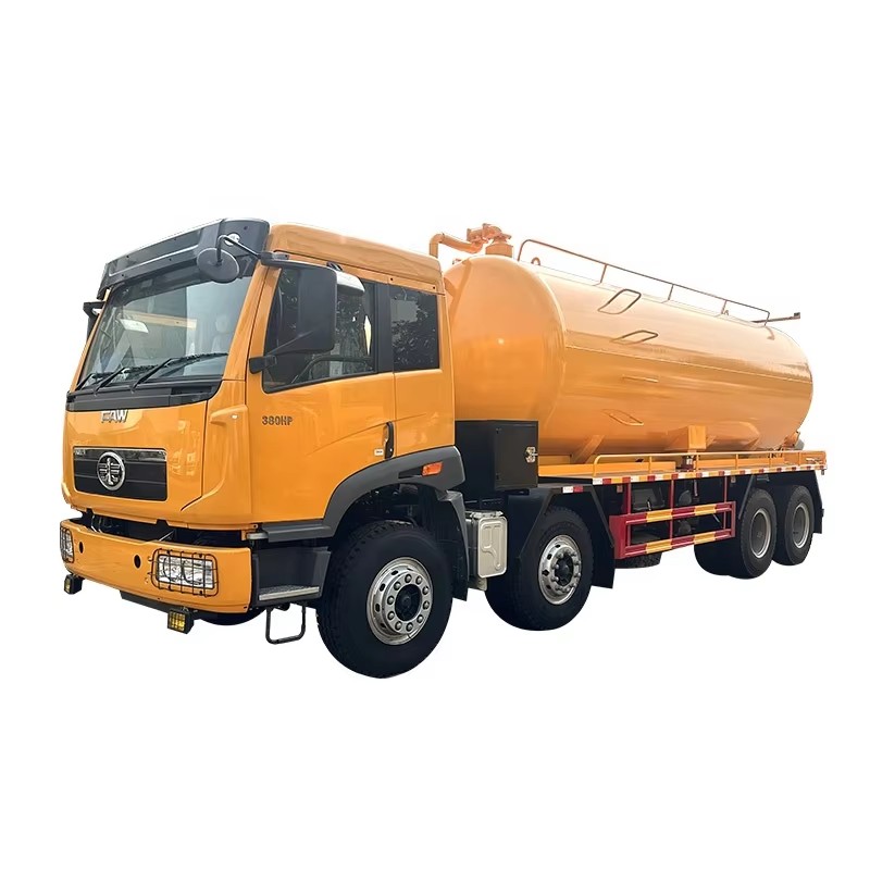 FAW 30000L Camion De Nettoyage D'aspiration D'&eacute;gouts 8x4 Camion D'&eacute;gout