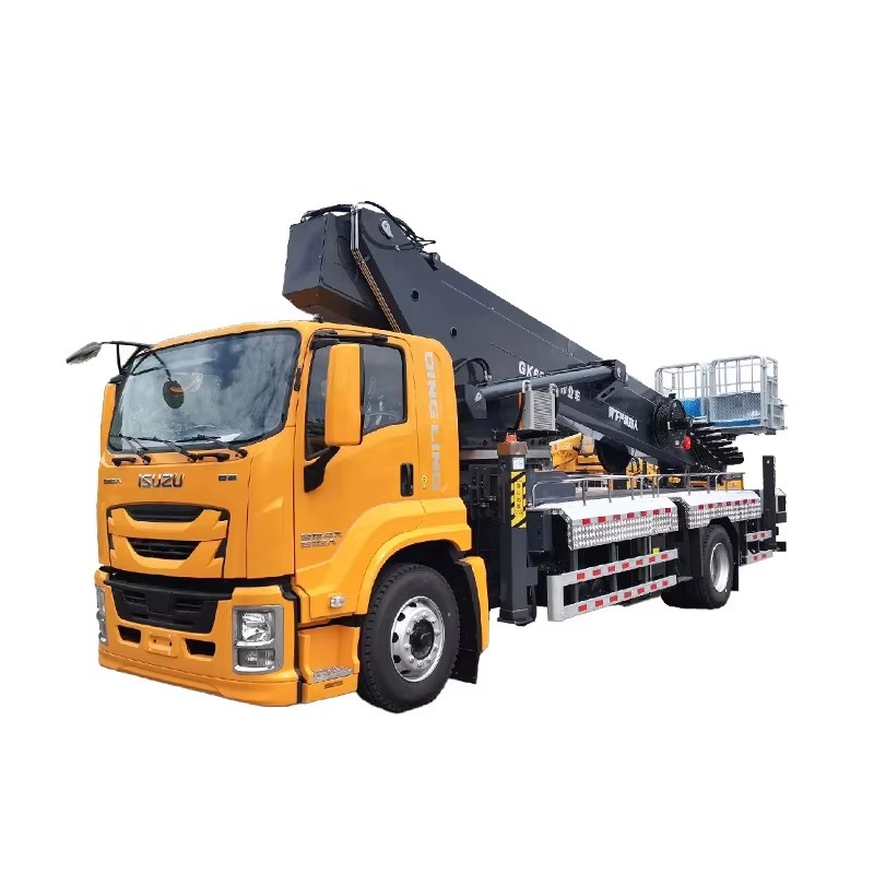 1SUZU GIGA Lourd Camion A&eacute;rien De Plate-forme De Travail 45m Camion A&eacute;rien D'op&e