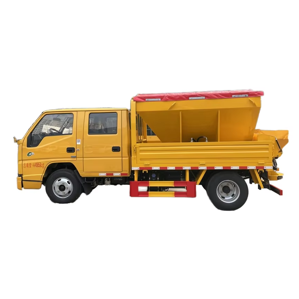 Multifonctionnel Enneigeur Hydraulique Contr&ocirc;le Tout Terrain Enneigement Camion &eacute;quip&e