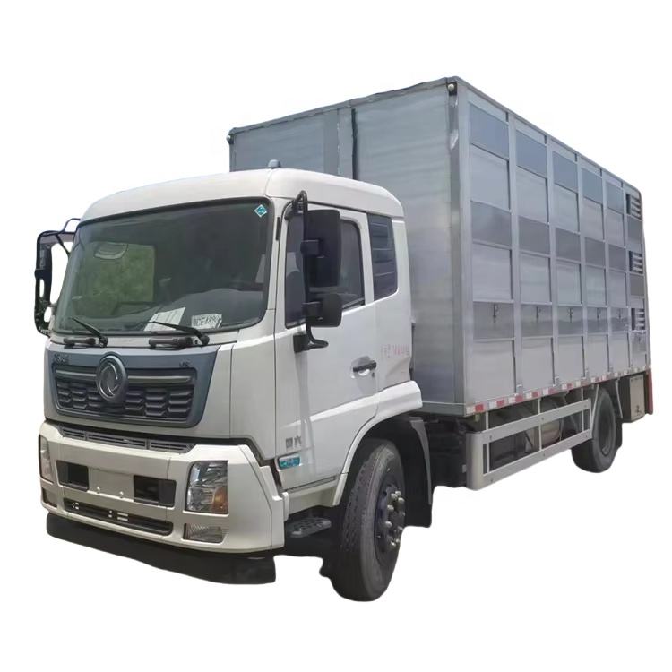 4*2 4*4 Camion De Transport De B&eacute;tail Dongfeng 6.8m Camion De Transport De Volaille De Porc D