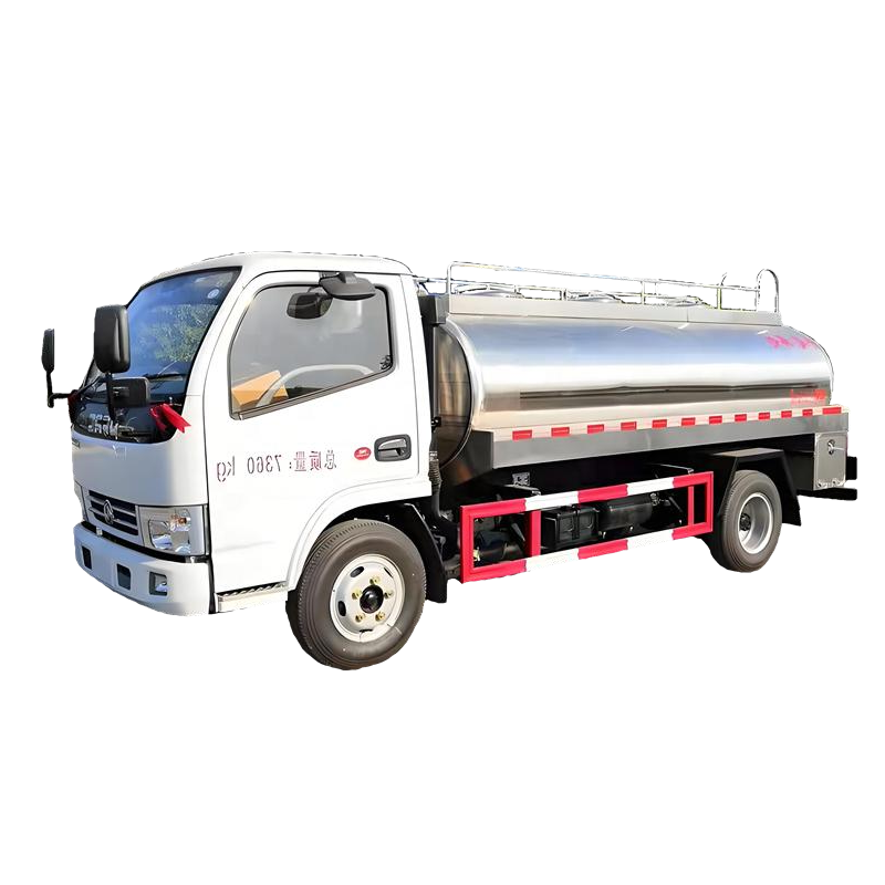 Brand New Dongfeng 4X2 Camion De Lait 5m&sup3; Camion De Chargement De Lait 5000L Prix Du Camion De 
